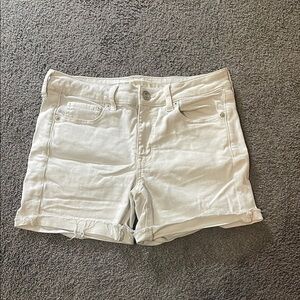 American Eagle Outfitters White Jean Shorts Relaxed Fit